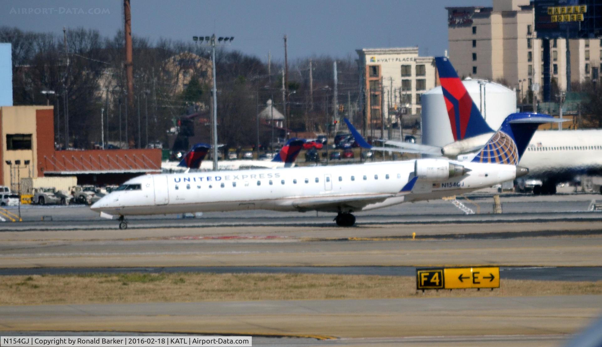 N154GJ, 2005 Bombardier CRJ-702 (CL-600-2C10) Regional Jet C/N 10224, Taxi Atlanta