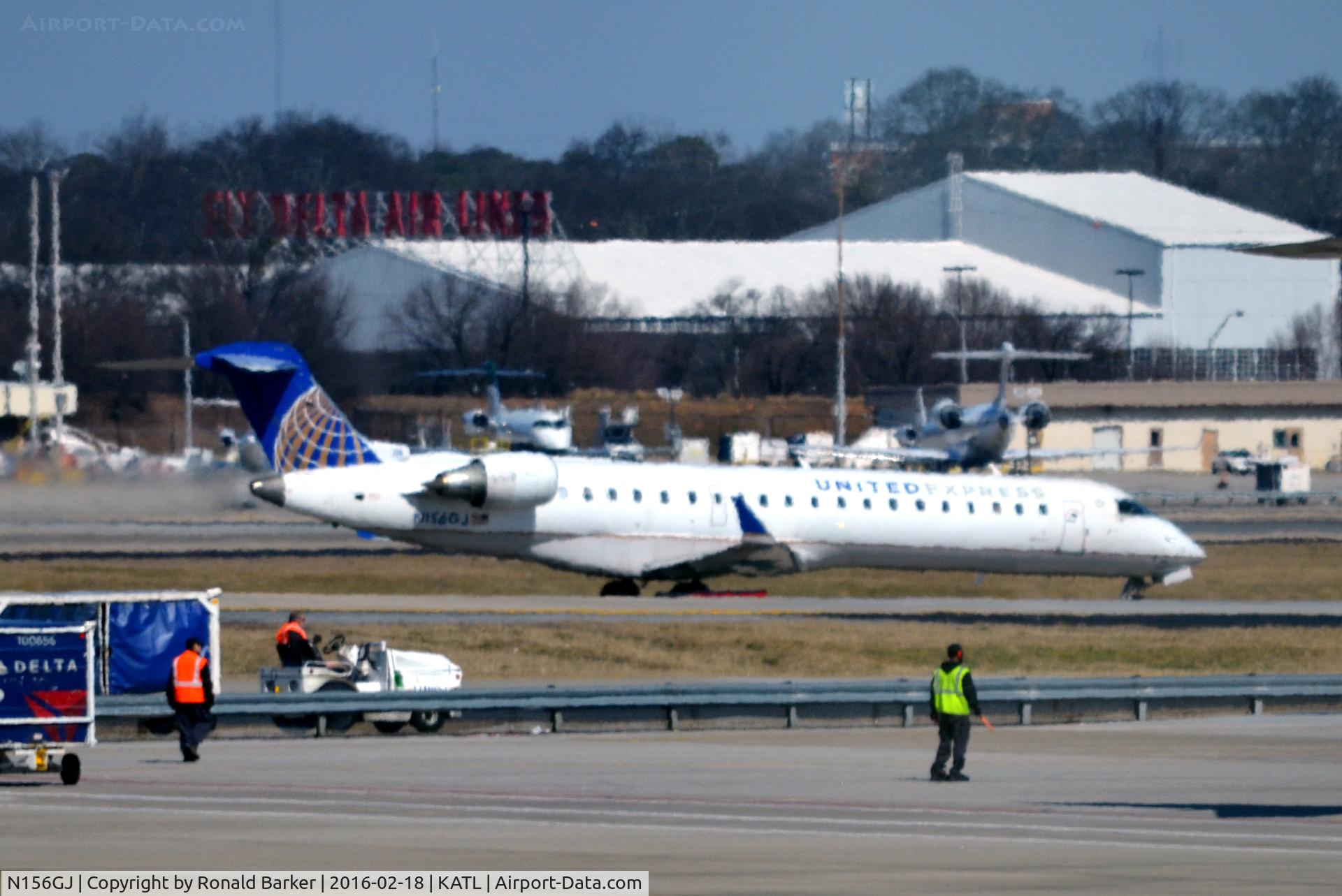 N156GJ, 2005 Bombardier CRJ-550 C/N 10227, Taxi Atlanta