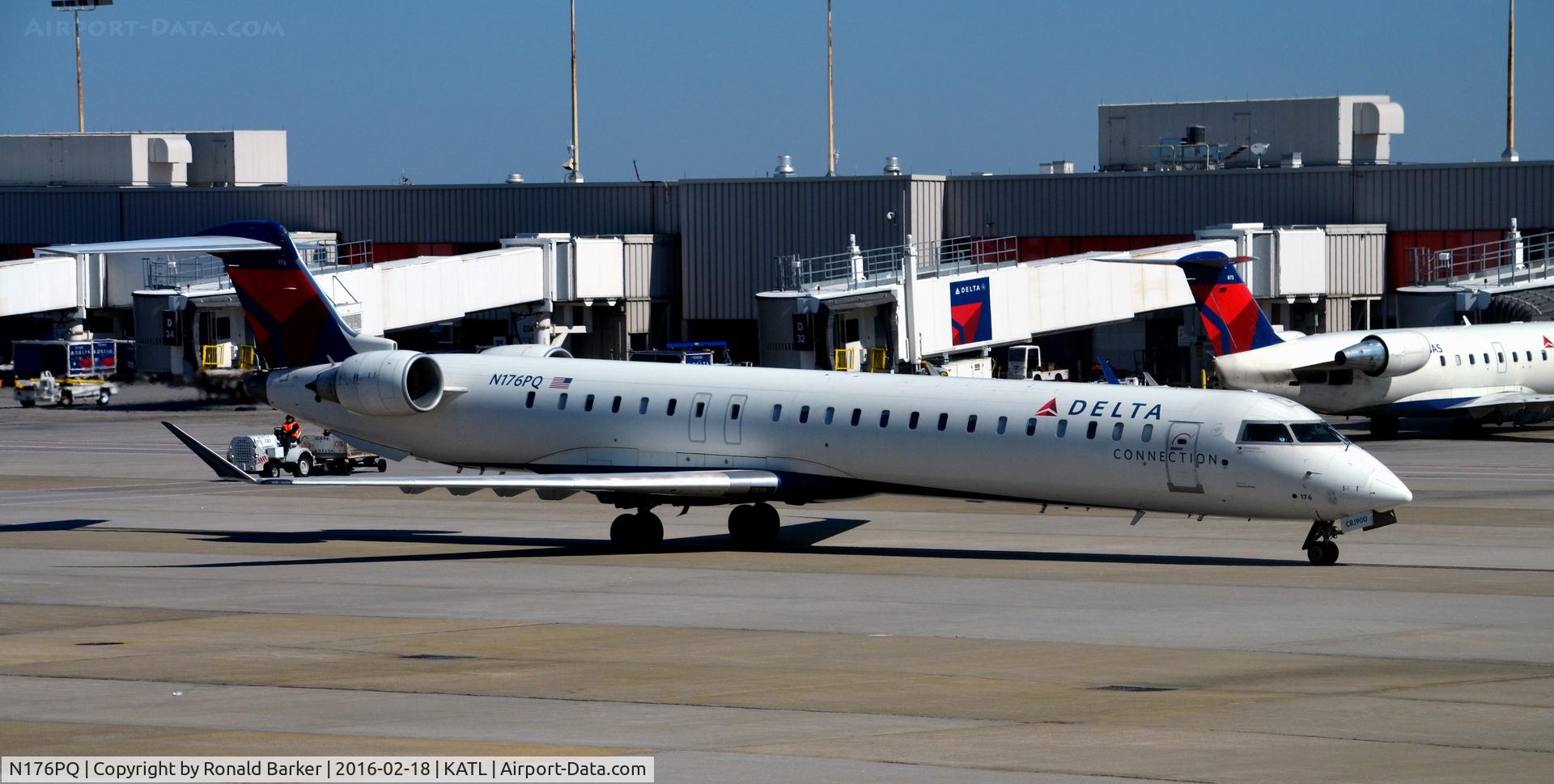 N176PQ, 2008 Bombardier CRJ-900ER (CL-600-2D24) C/N 15176, Taxi Atlanta