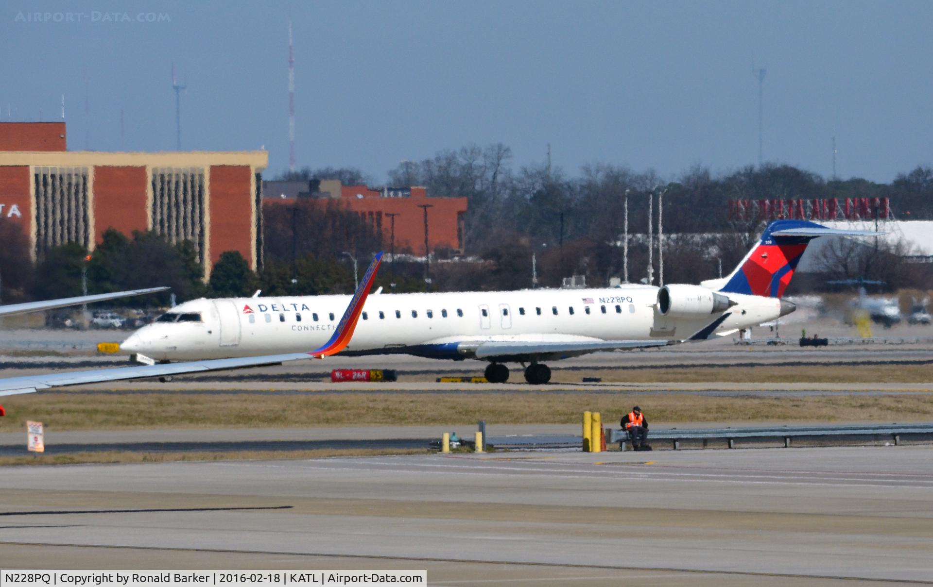 N228PQ, 2009 Bombardier CRJ-900ER (CL-600-2D24) C/N 15228, Taxi Atlanta