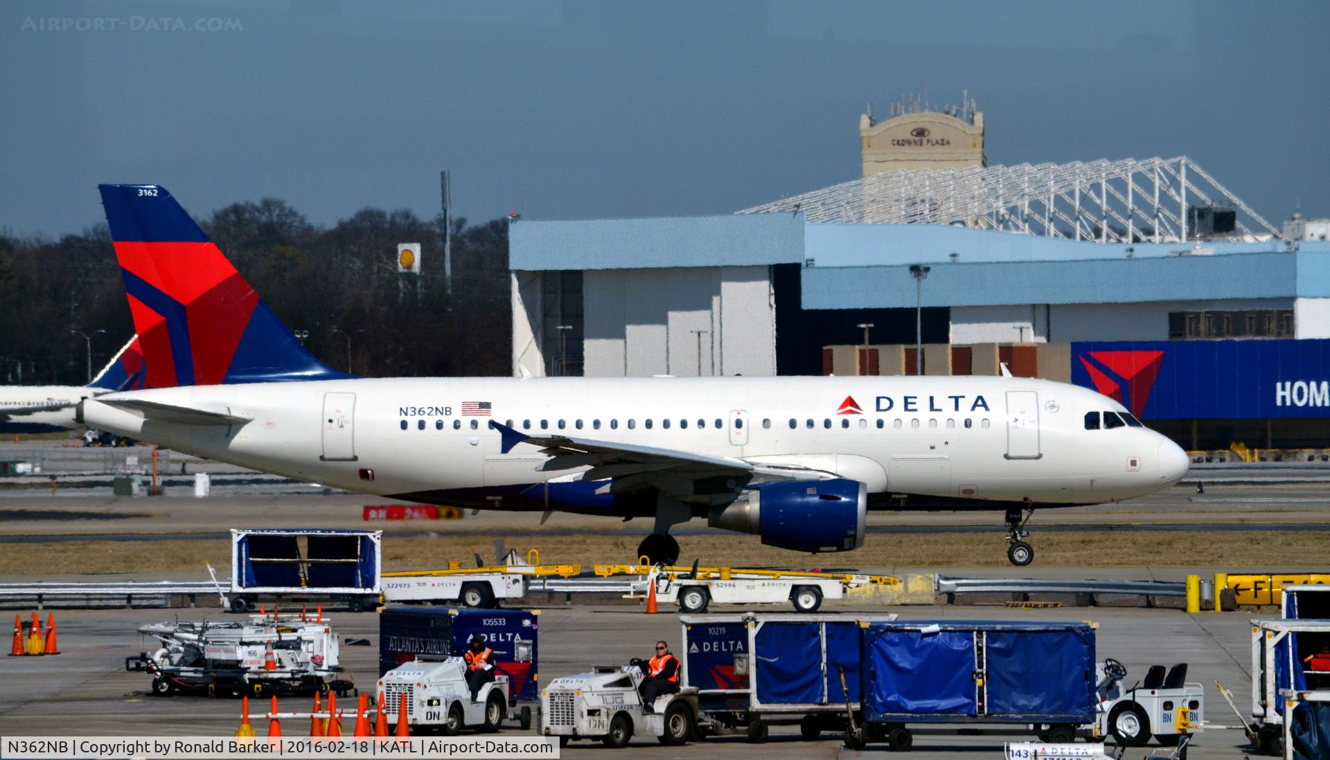 N362NB, 2003 Airbus A319-114 C/N 1982, Taxi Atlanta