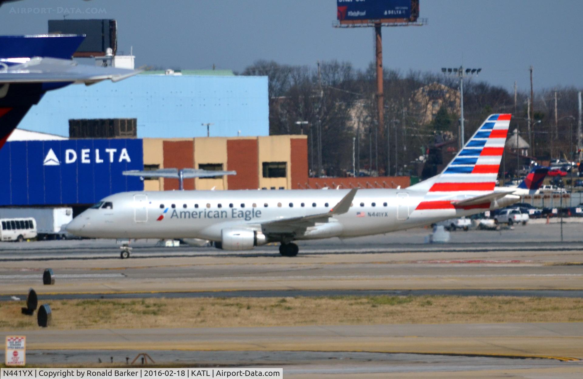 N441YX, 2014 Embraer 175LR (ERJ-170-200LR) C/N 17000444, Taxi Atlanta