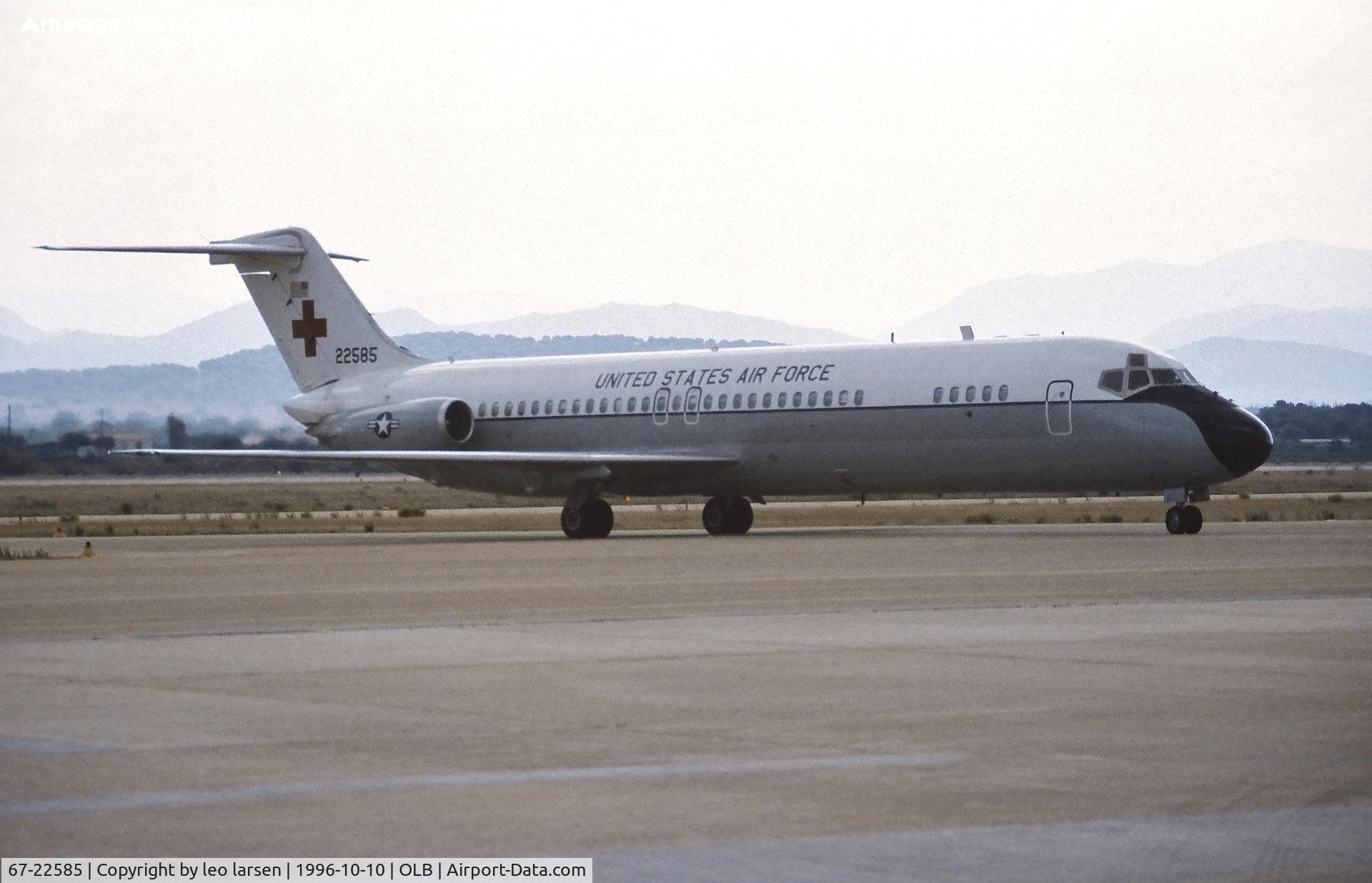 67-22585, 1968 Douglas C-9A C/N 47295, Olbia 10.10.1996