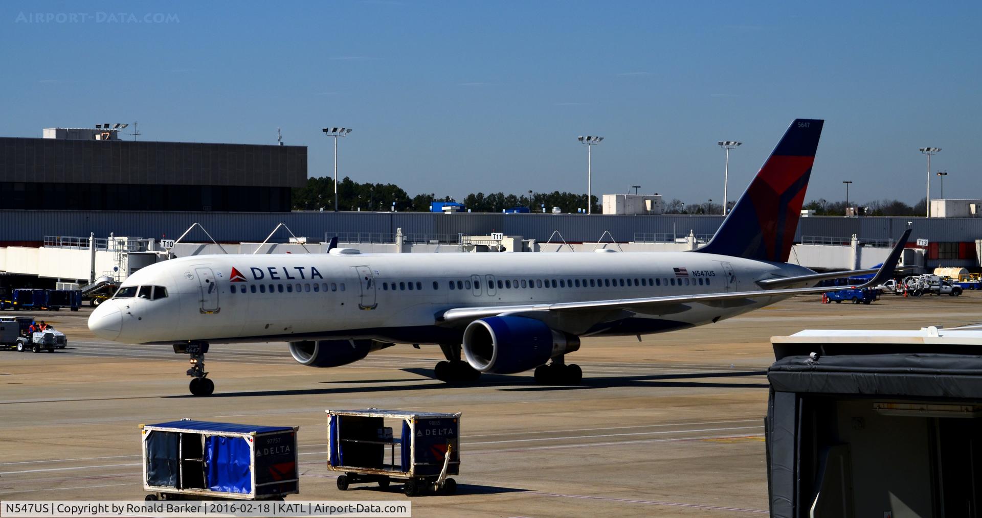 N547US, 1996 Boeing 757-251 C/N 26494, Taxi Atlanta