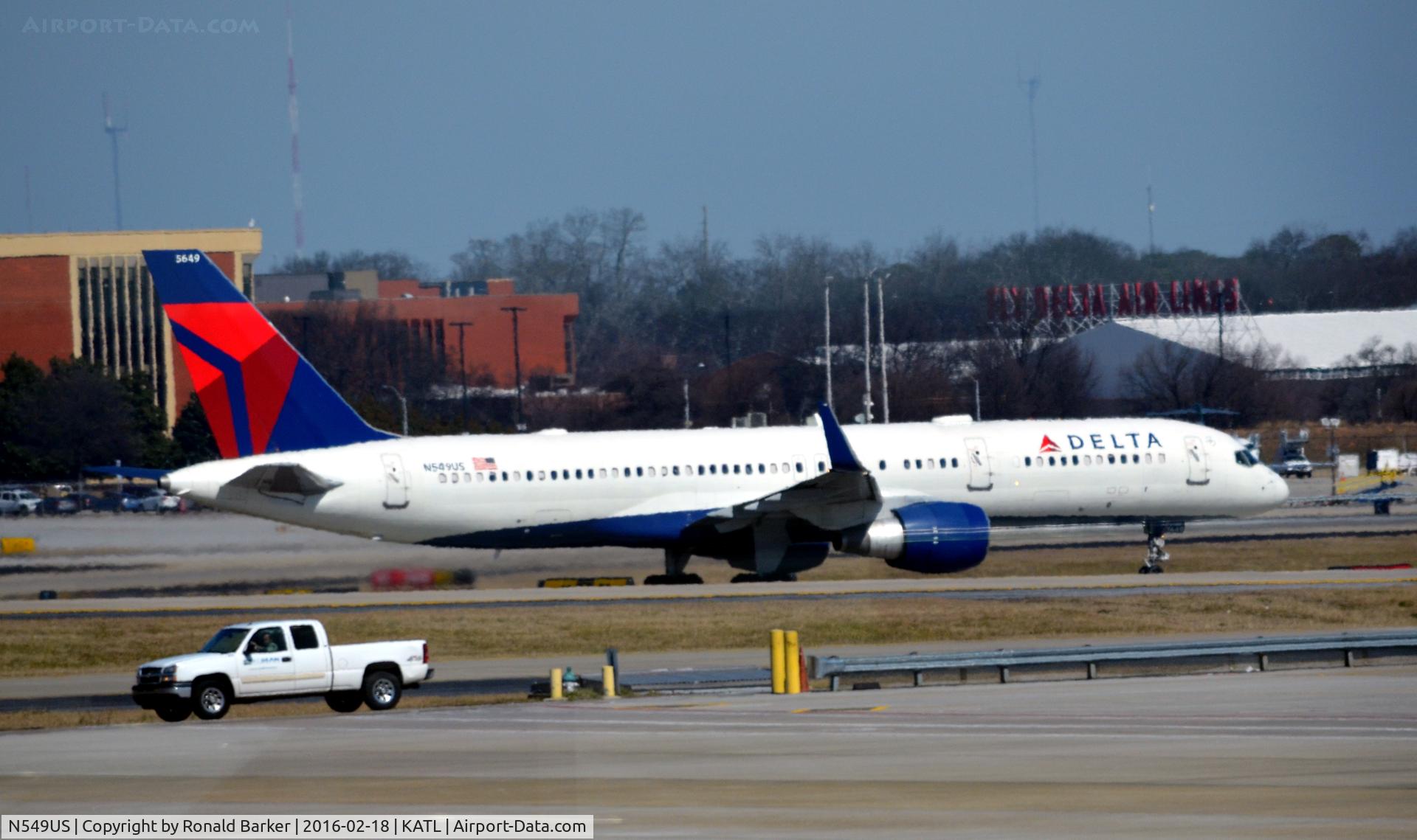N549US, 1996 Boeing 757-251 C/N 26496, Takeoff Atlanta