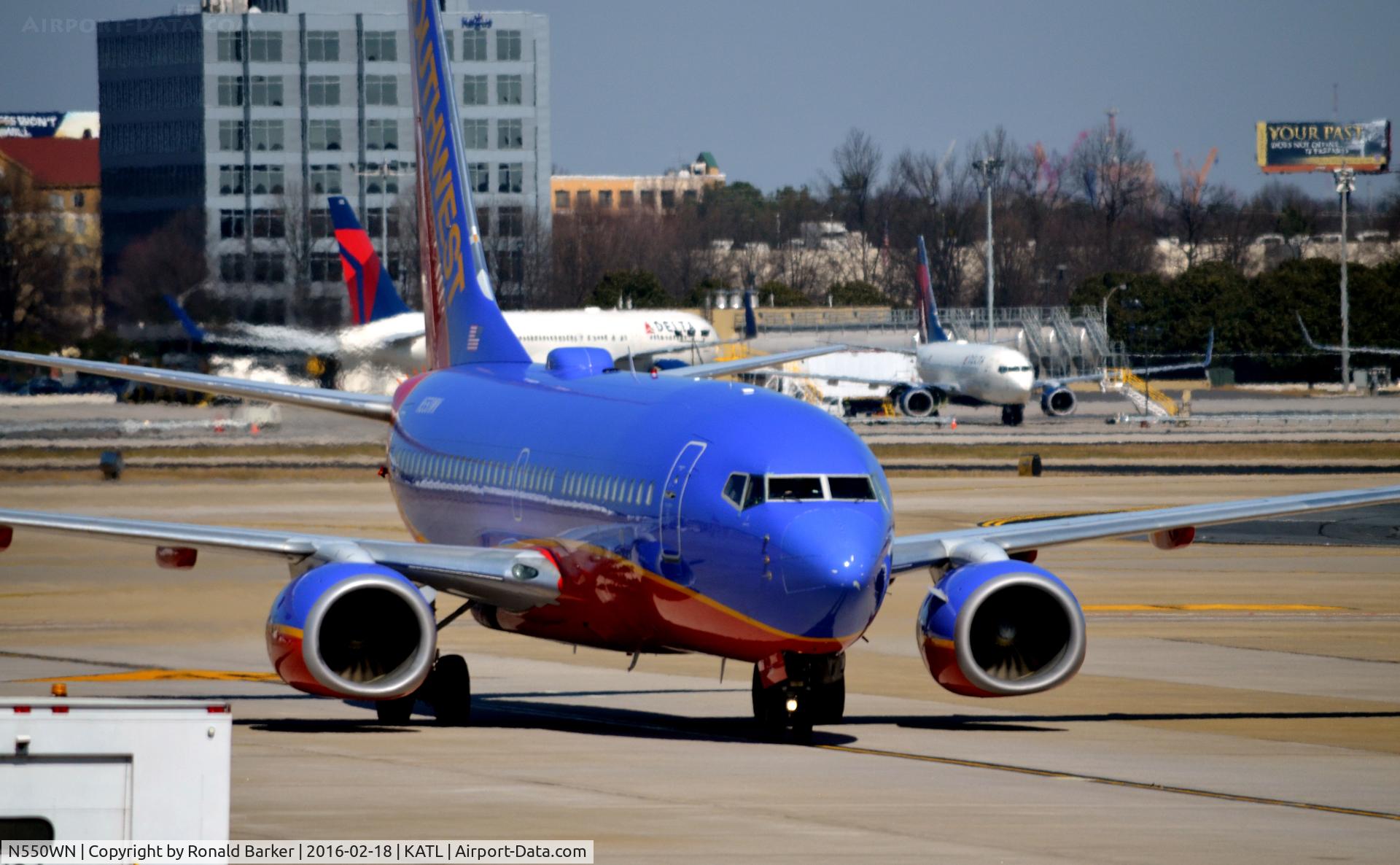N550WN, 2001 Boeing 737-76Q C/N 30279, Taxi Atlanta