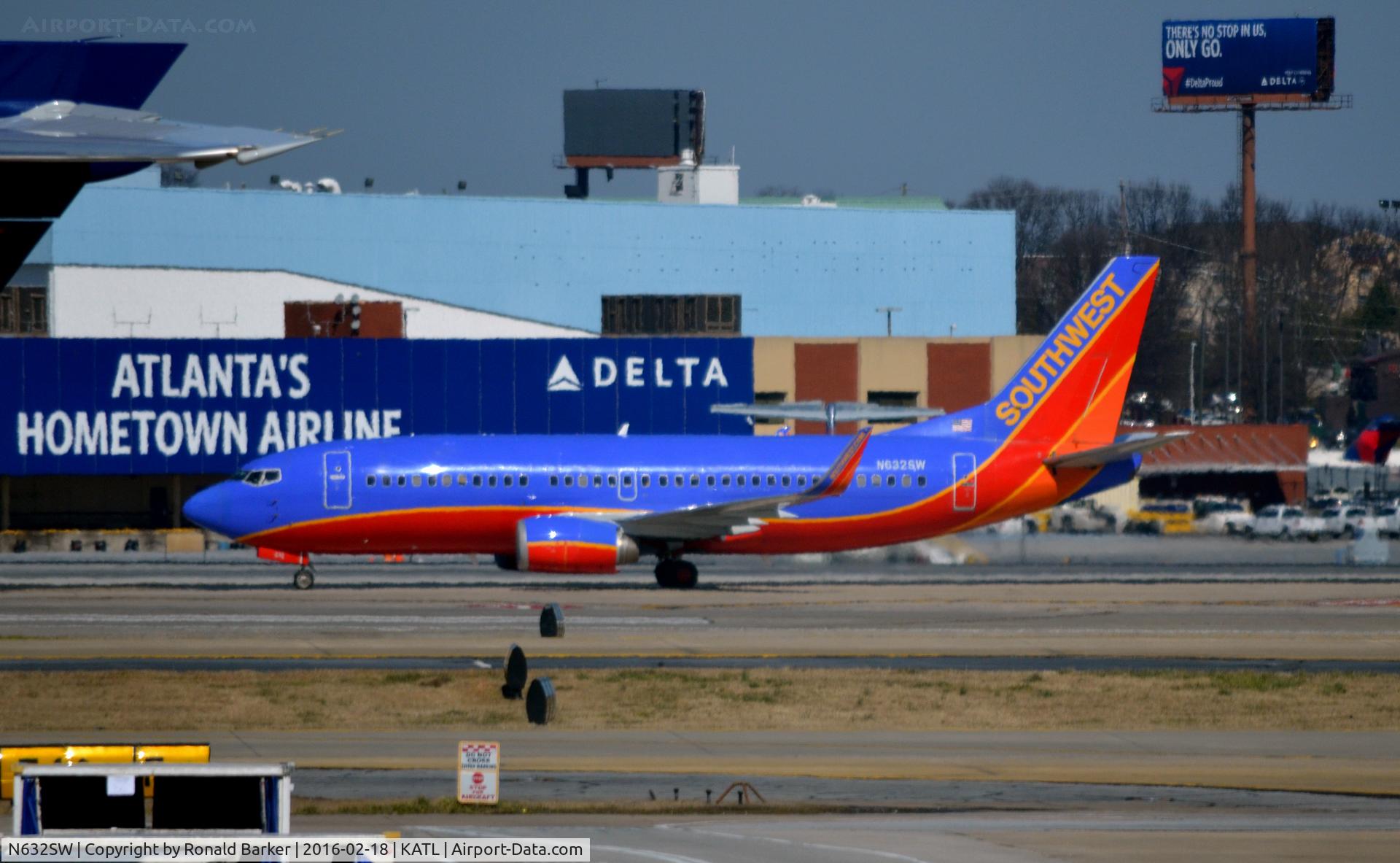 N632SW, 1996 Boeing 737-3H4 C/N 27707, Taxi Atlanta