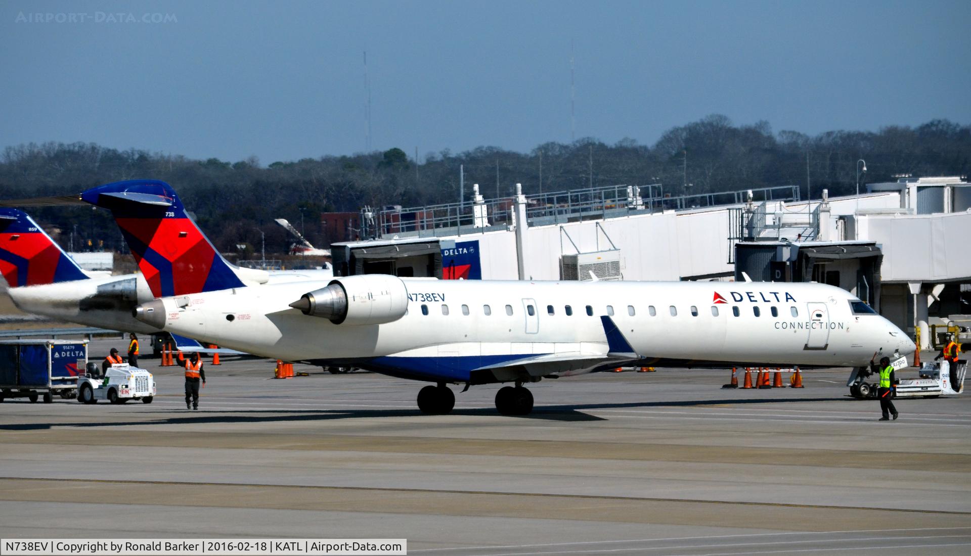 N738EV, 2004 Bombardier CRJ-701 (CL-600-2C10) Regional Jet C/N 10146, Pushback Atlanta