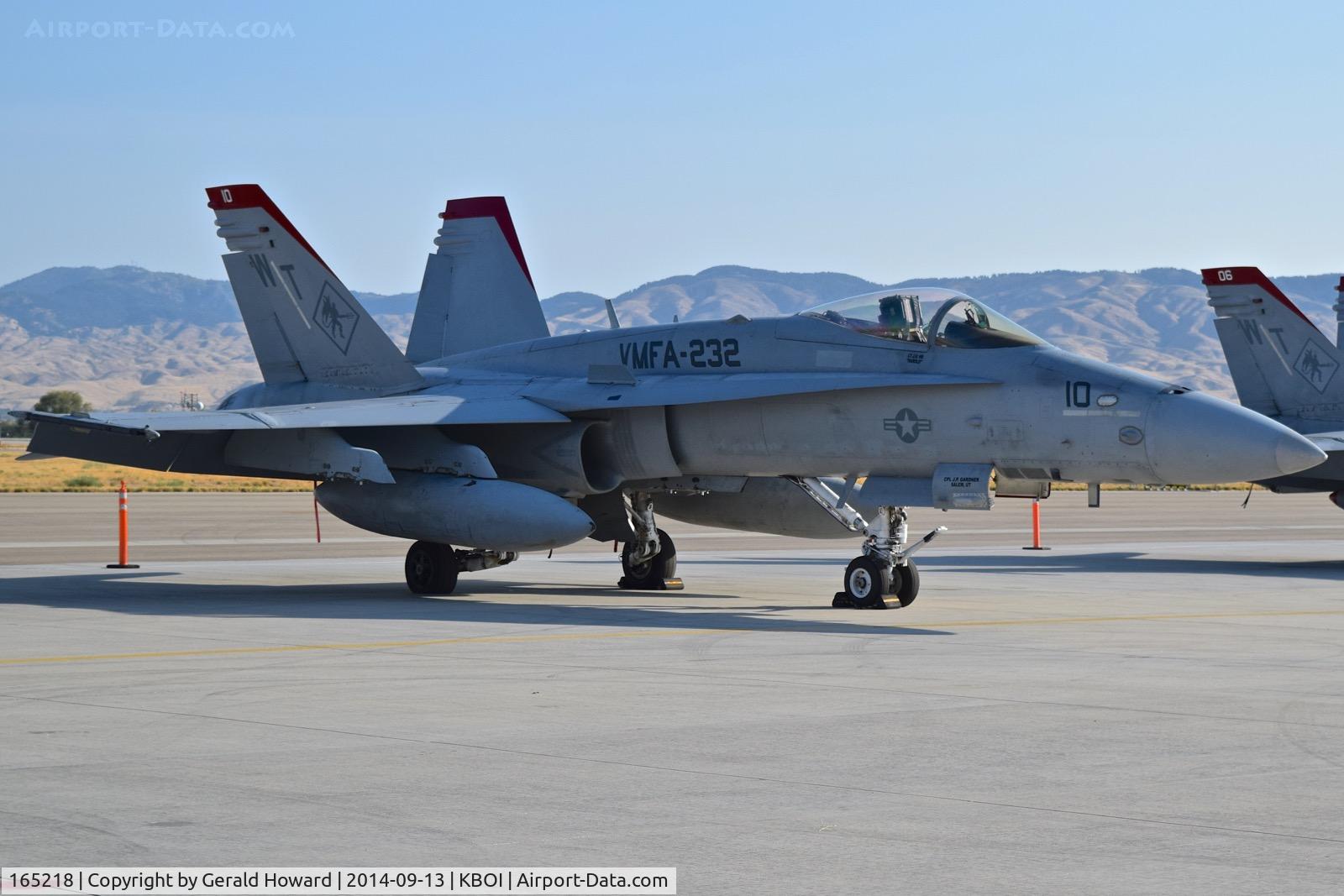 165218, McDonnell Douglas F/A-18C Hornet C/N 1398/C443, VMFA-232 “Red Devils”, NAS Miramar, CA.