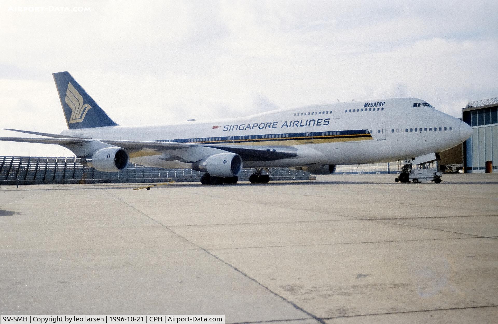 9V-SMH, 1991 Boeing 747-412 C/N 24227, Copenhagen 21.10.1996