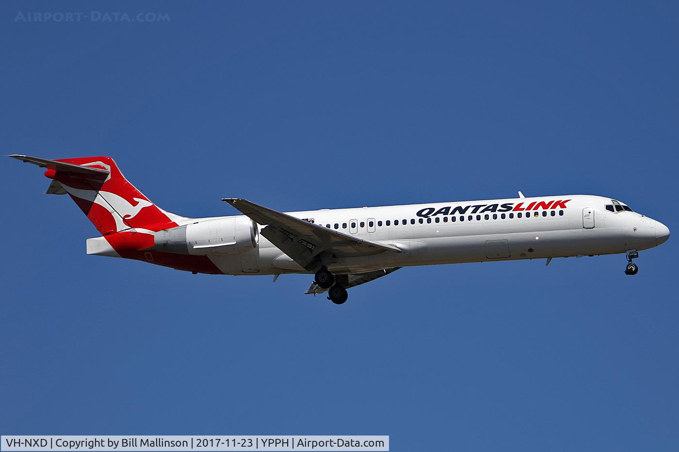VH-NXD, 2000 Boeing 717-200 C/N 55062, FINALS TO 2 1