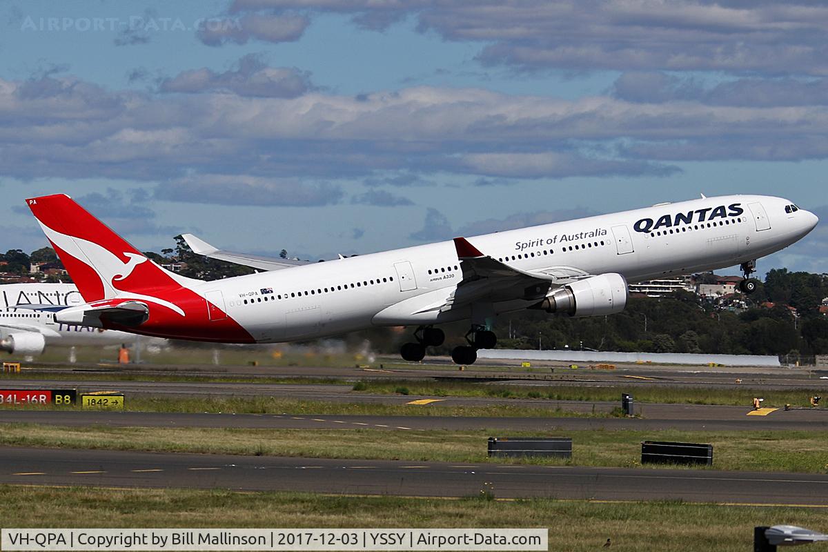 VH-QPA, 2003 Airbus A330-303 C/N 0553, AWAY FROM 34L