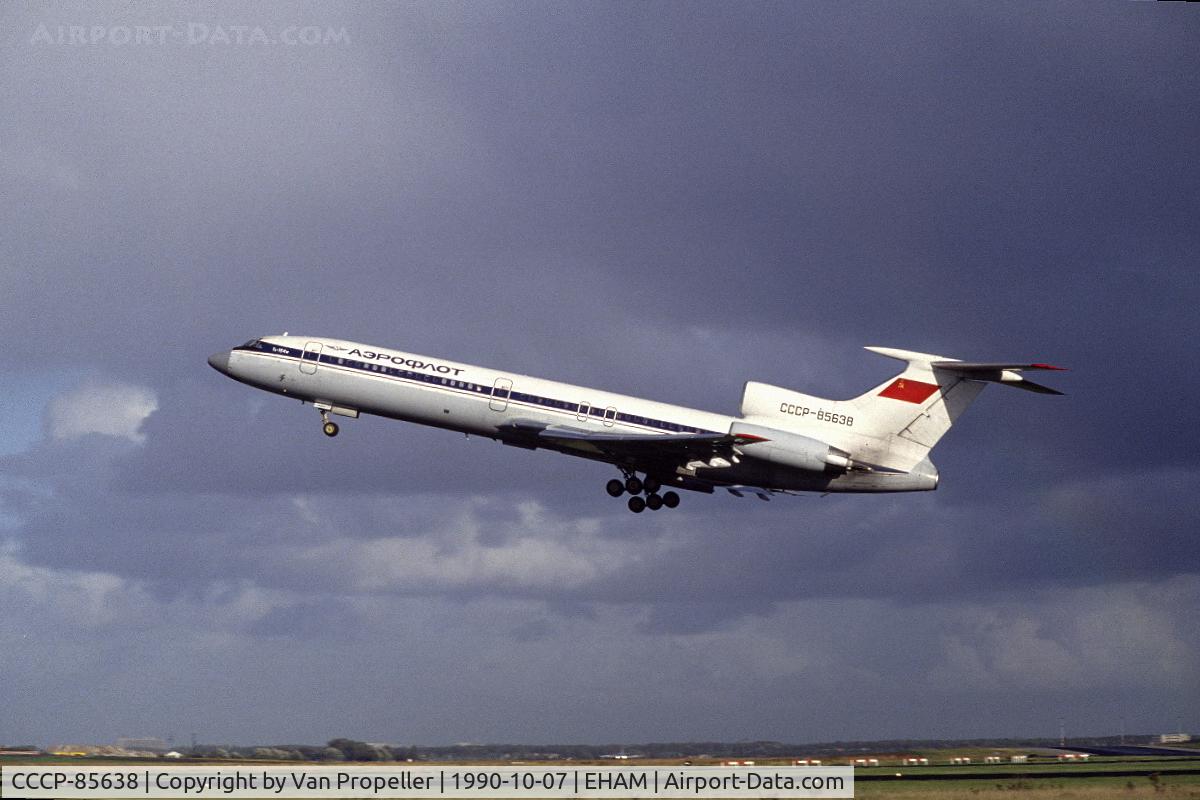 CCCP-85638, 1987 Tupolev Tu-154M C/N 87A768, Aeroflot Tupolev Tu-154M taking off from Schiphol airport, the Netherlands, 1990