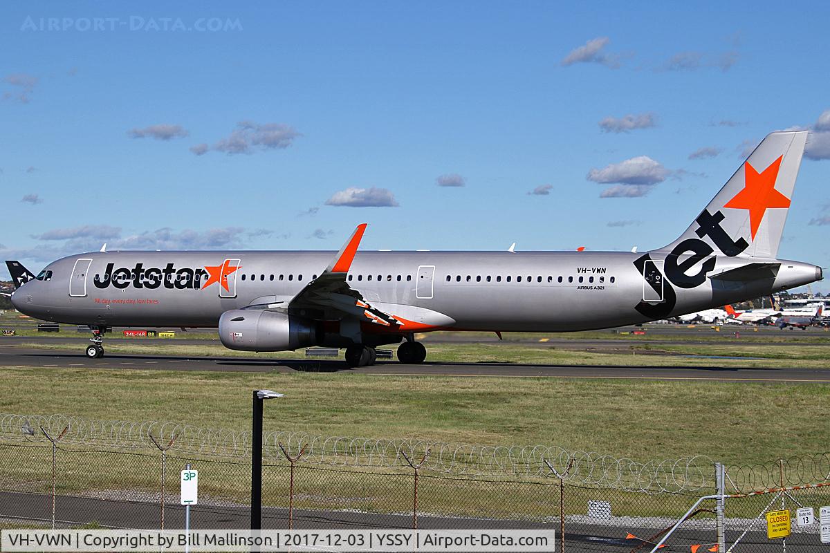 VH-VWN, 2016 Airbus A321-231 C/N 7438, TAXI TO 34R