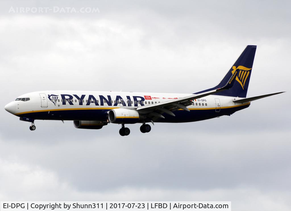 EI-DPG, 2007 Boeing 737-8AS C/N 33607, Landing rwy 23 with additional sticker...