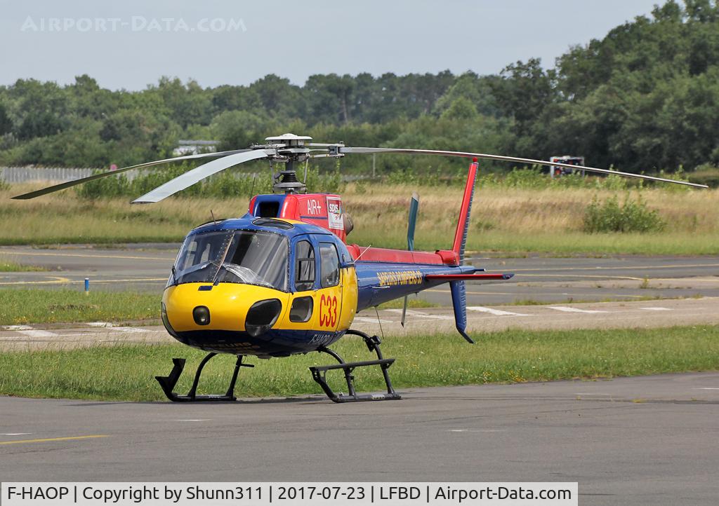 F-HAOP, Aerospatiale AS-350B-2 Ecureuil C/N 2557, Parked at the General Aviation area with additional 'Sapeur Pompiers / C33' titles