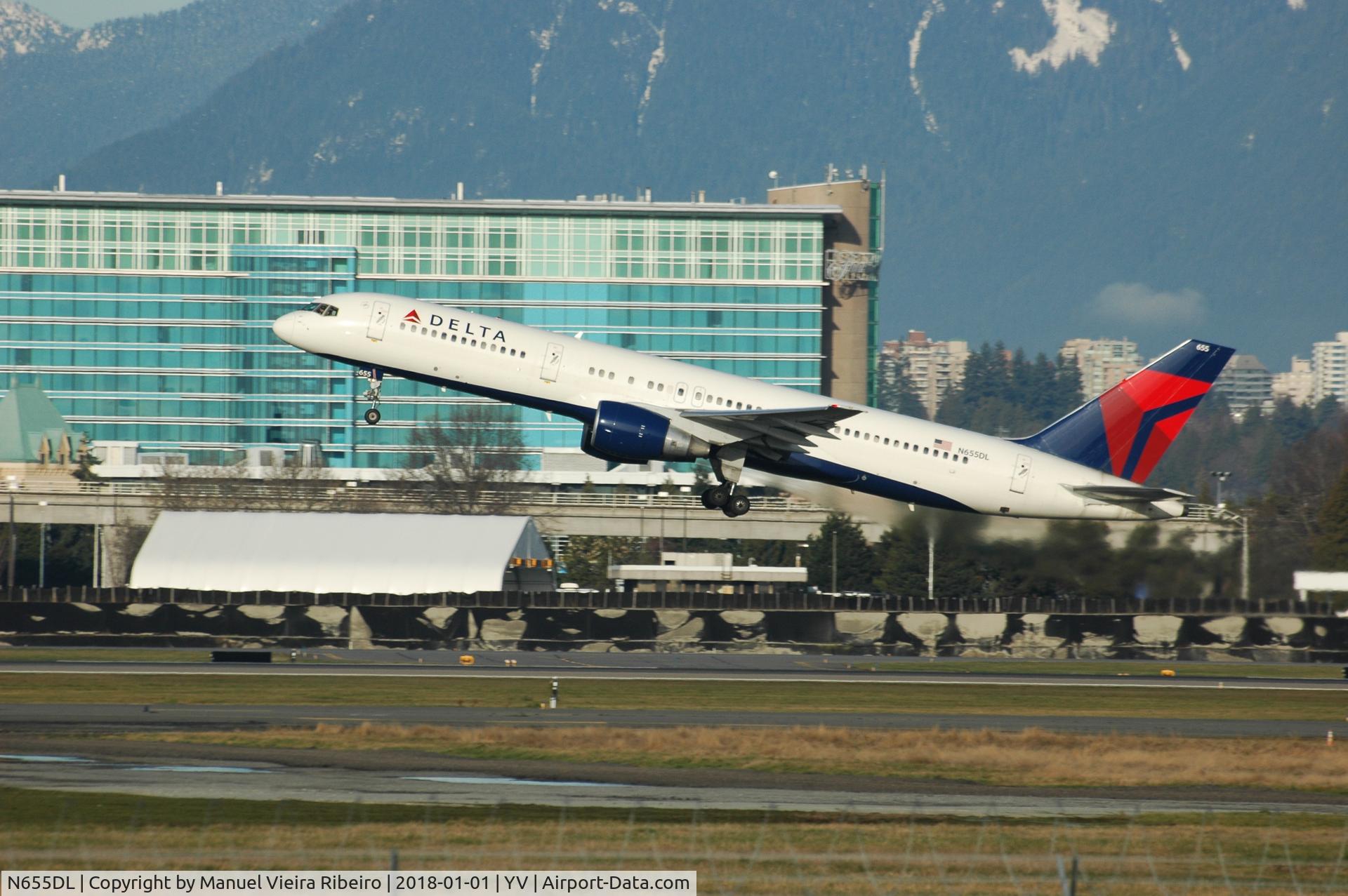 N655DL, 1990 Boeing 757-232 C/N 24395, Departure from YVR