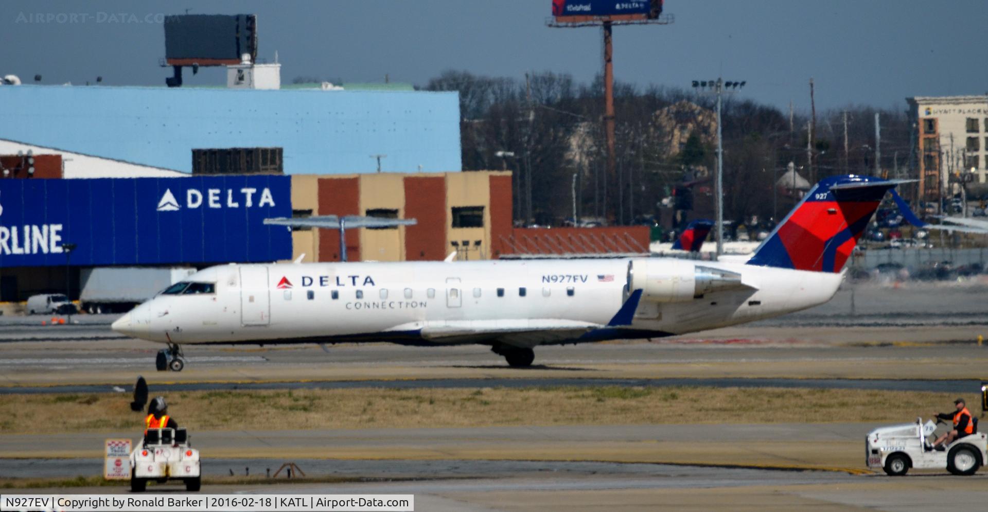 N927EV, 2003 Bombardier CRJ-200ER (CL-600-2B19 C/N 7844, Taxi Atlanta