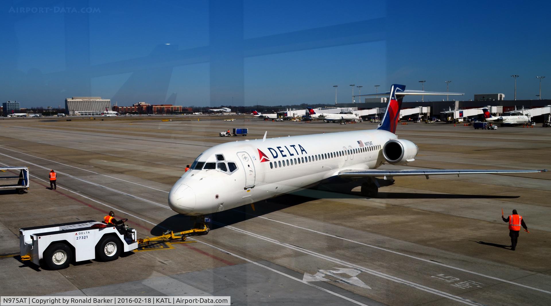 N975AT, 2002 Boeing 717-200 C/N 55035, Pushback Atlanta