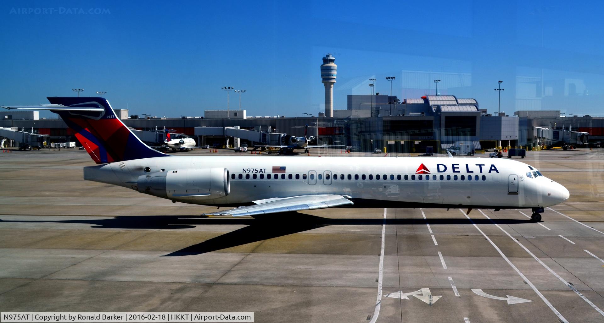 N975AT, 2002 Boeing 717-200 C/N 55035, Taxi Atlanta