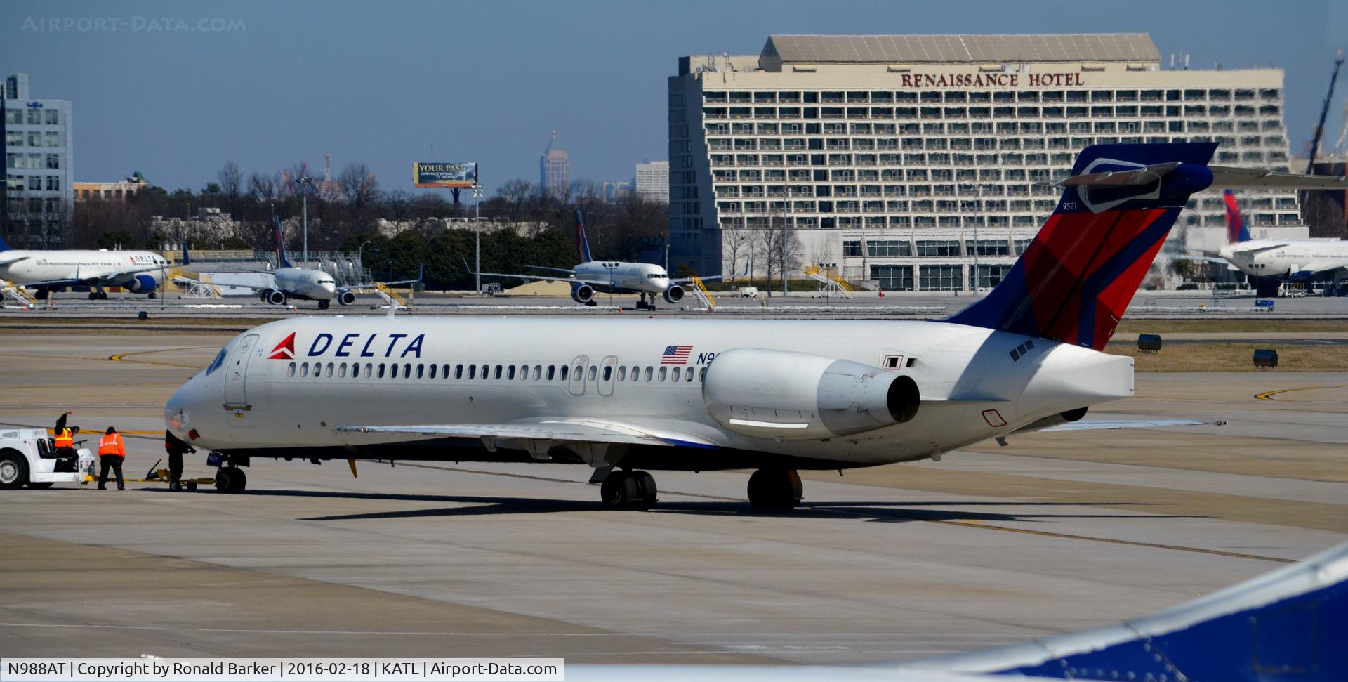 N988AT, 2001 Boeing 717-200 C/N 55068, Pushback Atlanta