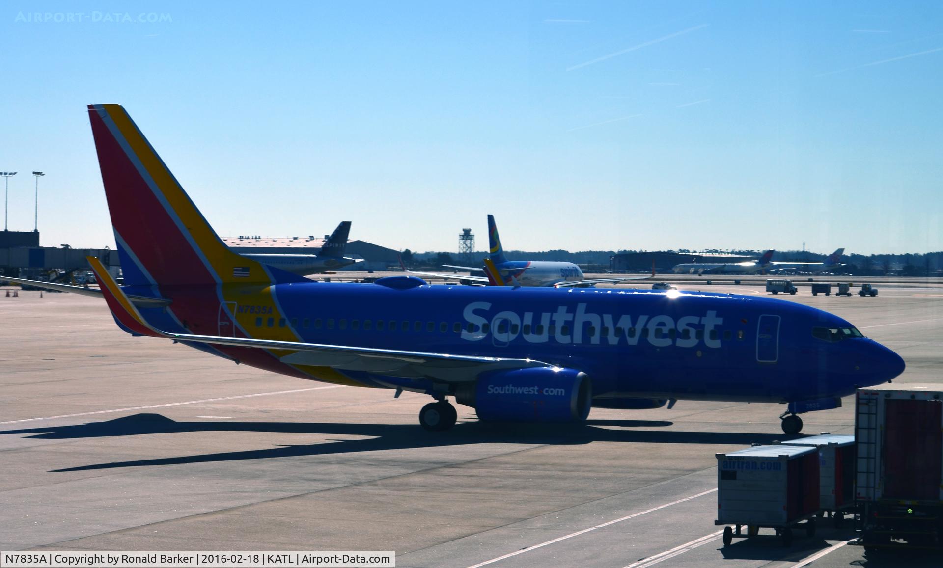N7835A, 2005 Boeing 737-752 C/N 34294, At the gate Atlanta