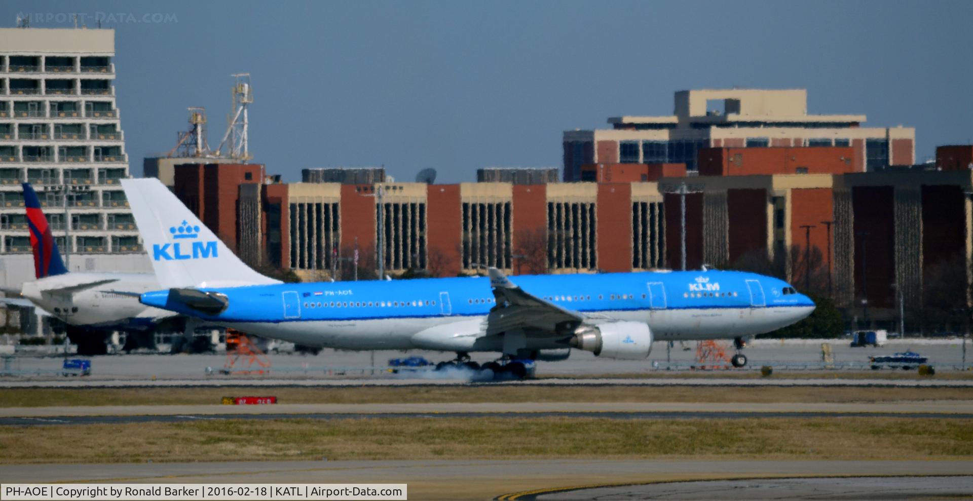 PH-AOE, 2006 Airbus A330-203 C/N 770, Landing Atlanta