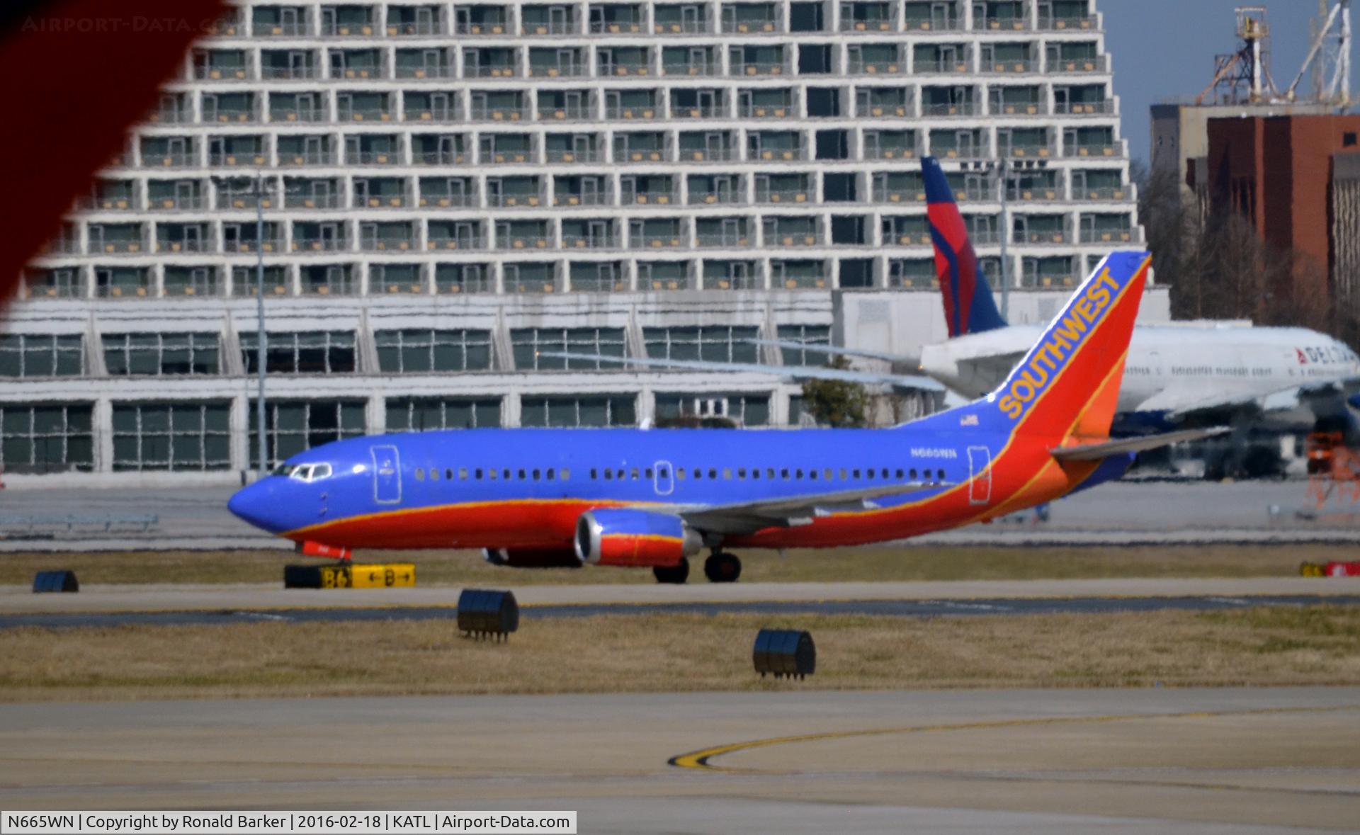 N665WN, 1986 Boeing 737-3Y0 C/N 23497, Landing Atlanta