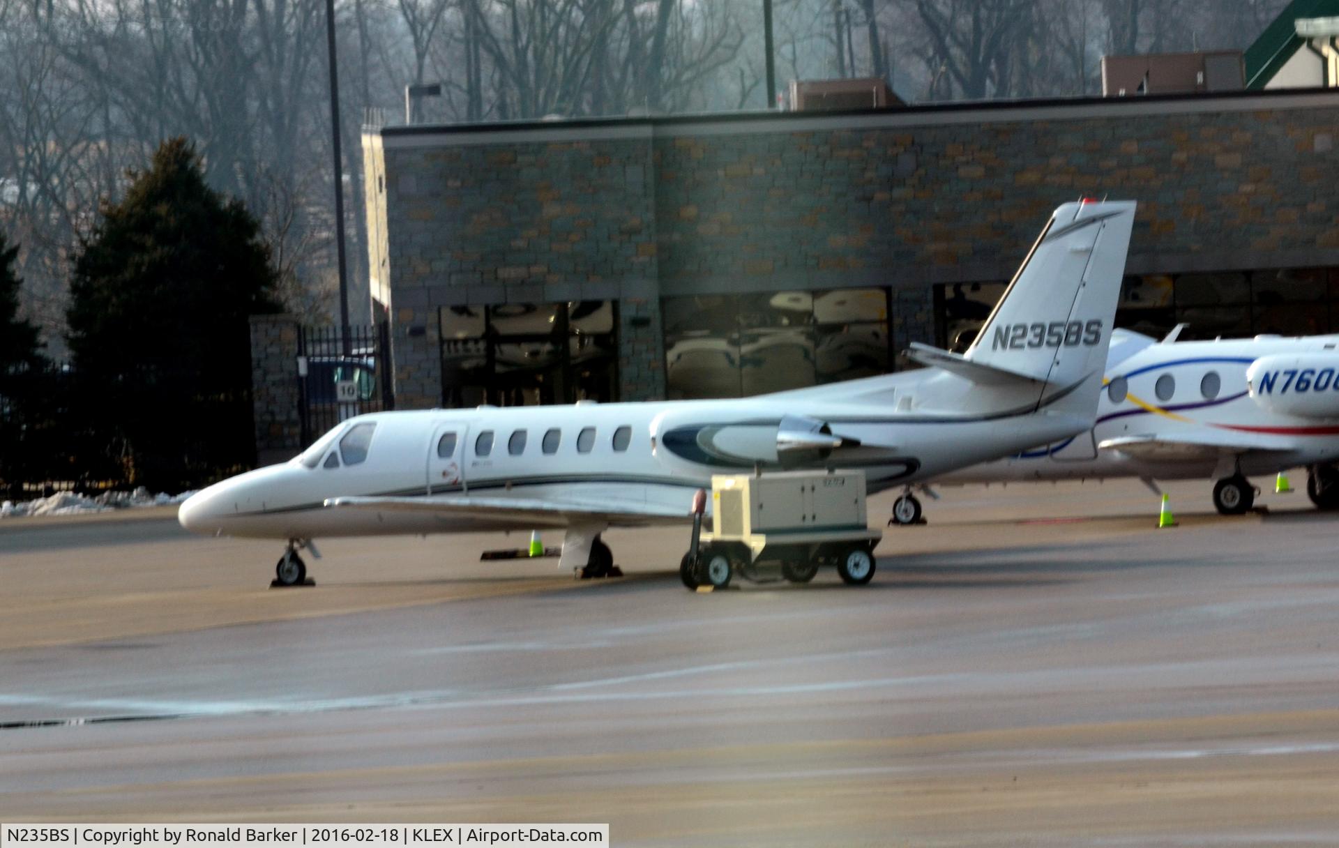 N235BS, 1999 Cessna 550 C/N 550-0899, On the ramp Lexington