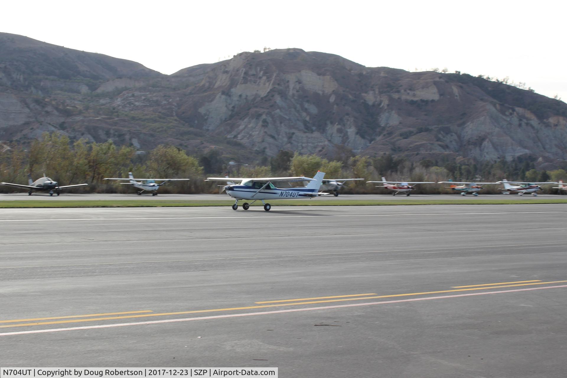 N704UT, 1976 Cessna 150M C/N 15078891, 1976 Cessna 150M, Continental O-200 100 Hp, landing roll Rwy 22