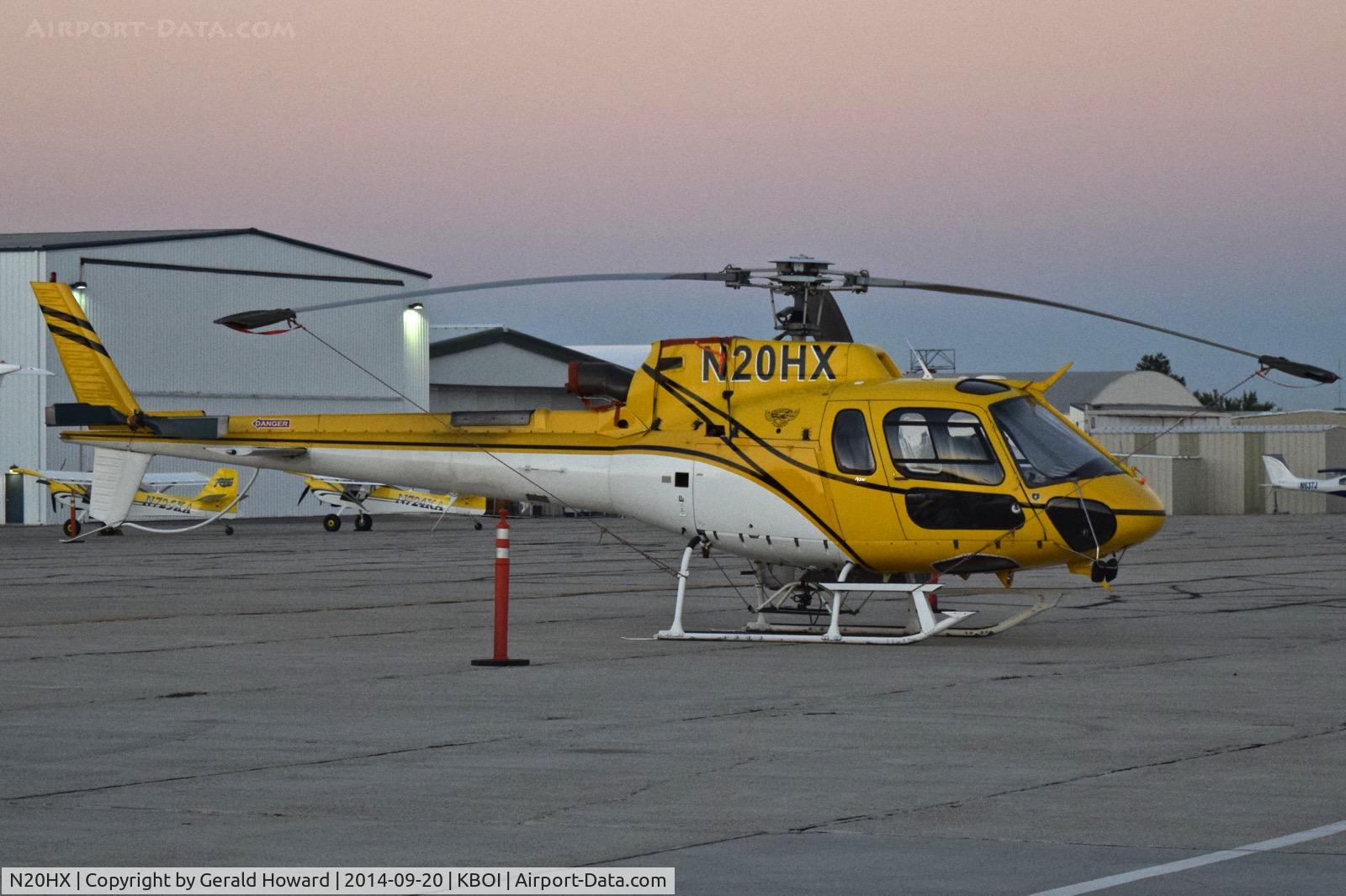 N20HX, 1999 Aerospatiale AS-350B-3 Ecureuil C/N 3193, Parked on south GA ramp.