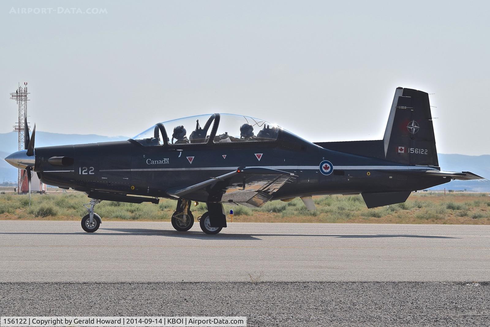 156122, 2000 Raytheon CT-156 Harvard II C/N PF-22, taxiing from the south GA ramp. No.2 CFFTS, Moose Jaw, Saskatchewan, Canada.
