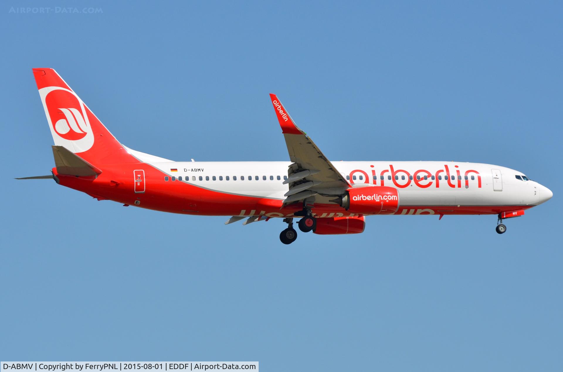 D-ABMV, 2013 Boeing 737-86J C/N 37785, Air Berlin B738 landing