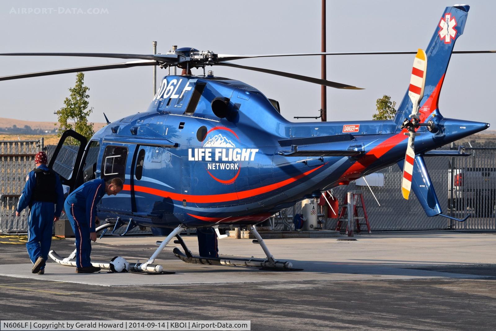 N606LF, 2013 AgustaWestland AW-119 MKII Koala C/N 14812, Members of Life Flight getting ready for a flight.