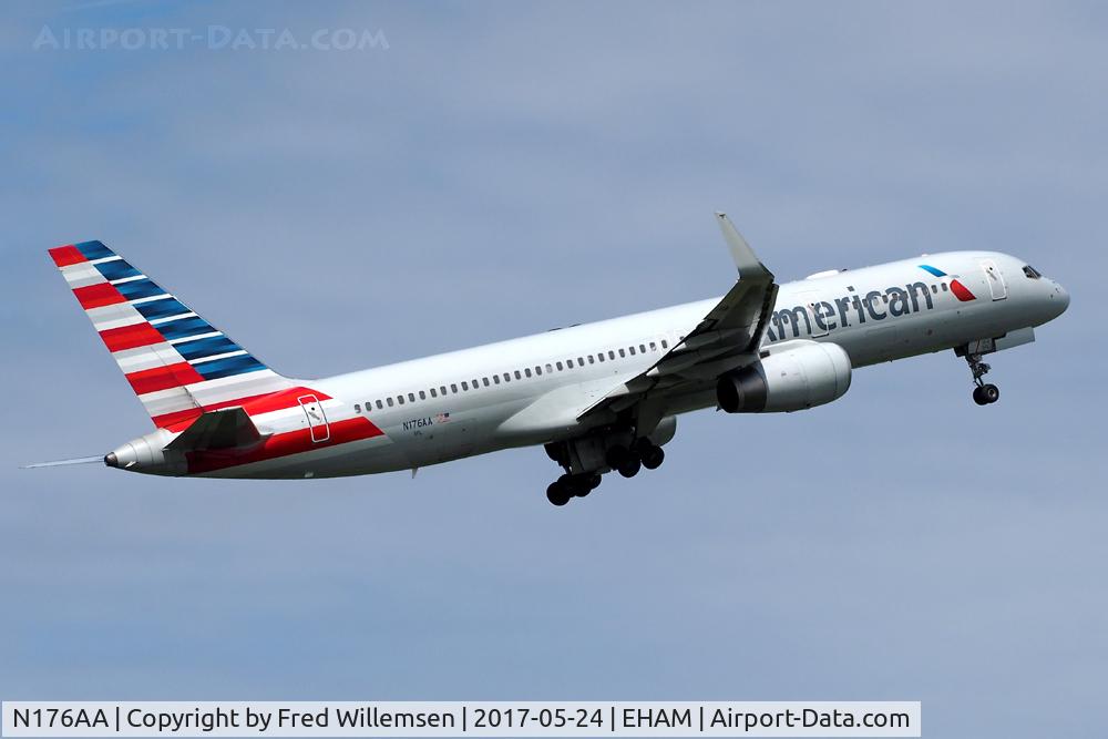 N176AA, 2001 Boeing 757-223 C/N 32395/994, AMERICAN