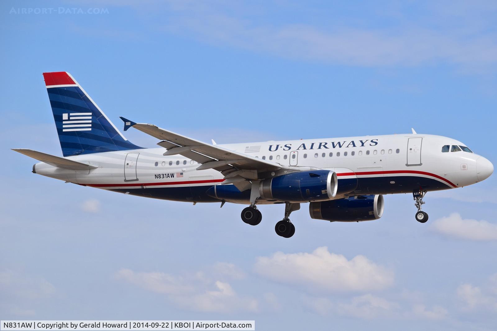 N831AW, 2001 Airbus A319-132 C/N 1576, Landing RWY 10R.