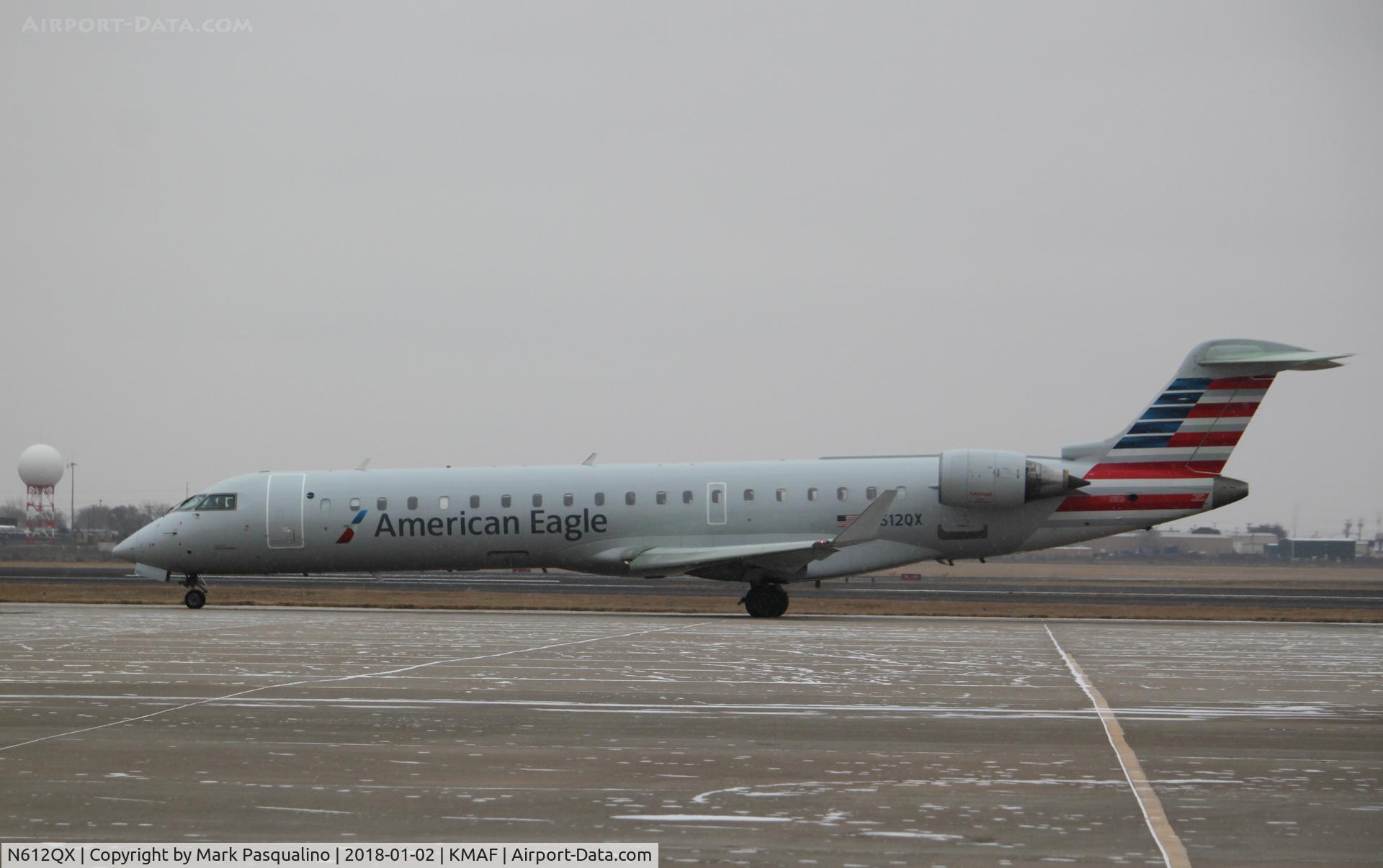 N612QX, 2002 Bombardier CRJ-701 (CL-600-2C10) Regional Jet C/N 10042, CL-600-2C10