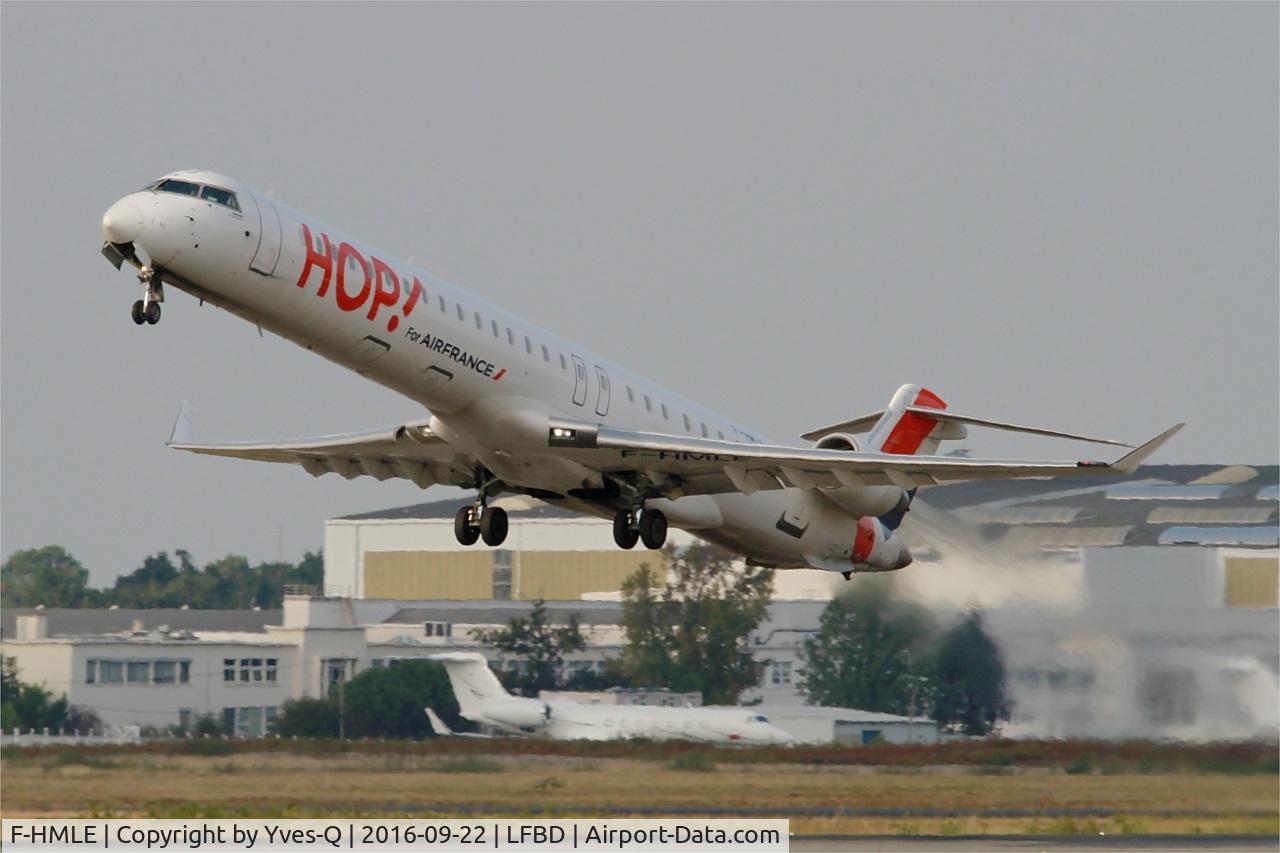 F-HMLE, 2010 Bombardier CRJ-1000EL NG (CL-600-2E25) C/N 19009, Bombardier CRJ-1000EL NG, Take off rwy 23, Bordeaux Mérignac airport (LFBD-BOD)