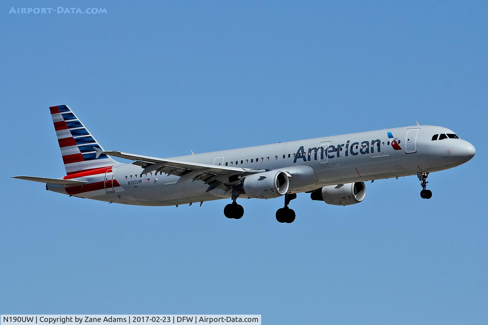 N190UW, 2001 Airbus A321-211 C/N 1436, Arriving at DFW Airport