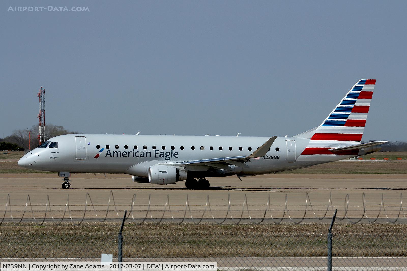 N239NN, 2016 Embraer 175LR (ERJ-170-200LR) C/N 17000586, Departing DFW Airport