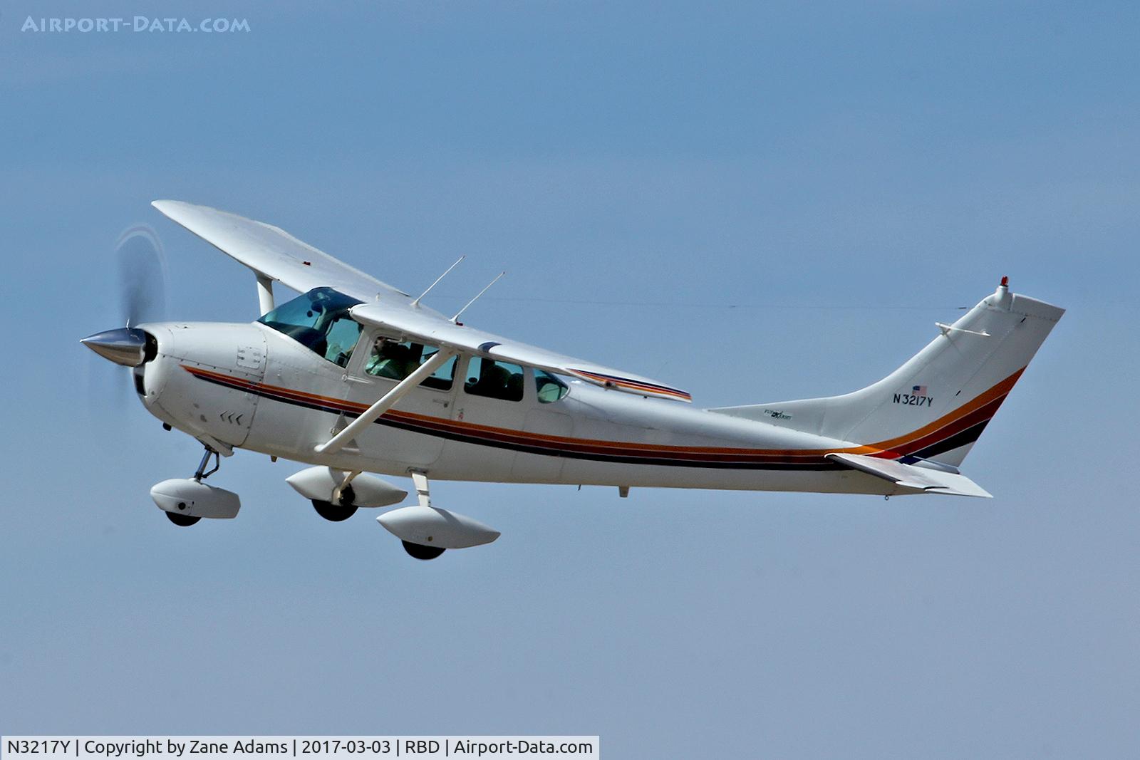N3217Y, 1962 Cessna 182E Skylane C/N 18254217, At Dallas Executive Airport