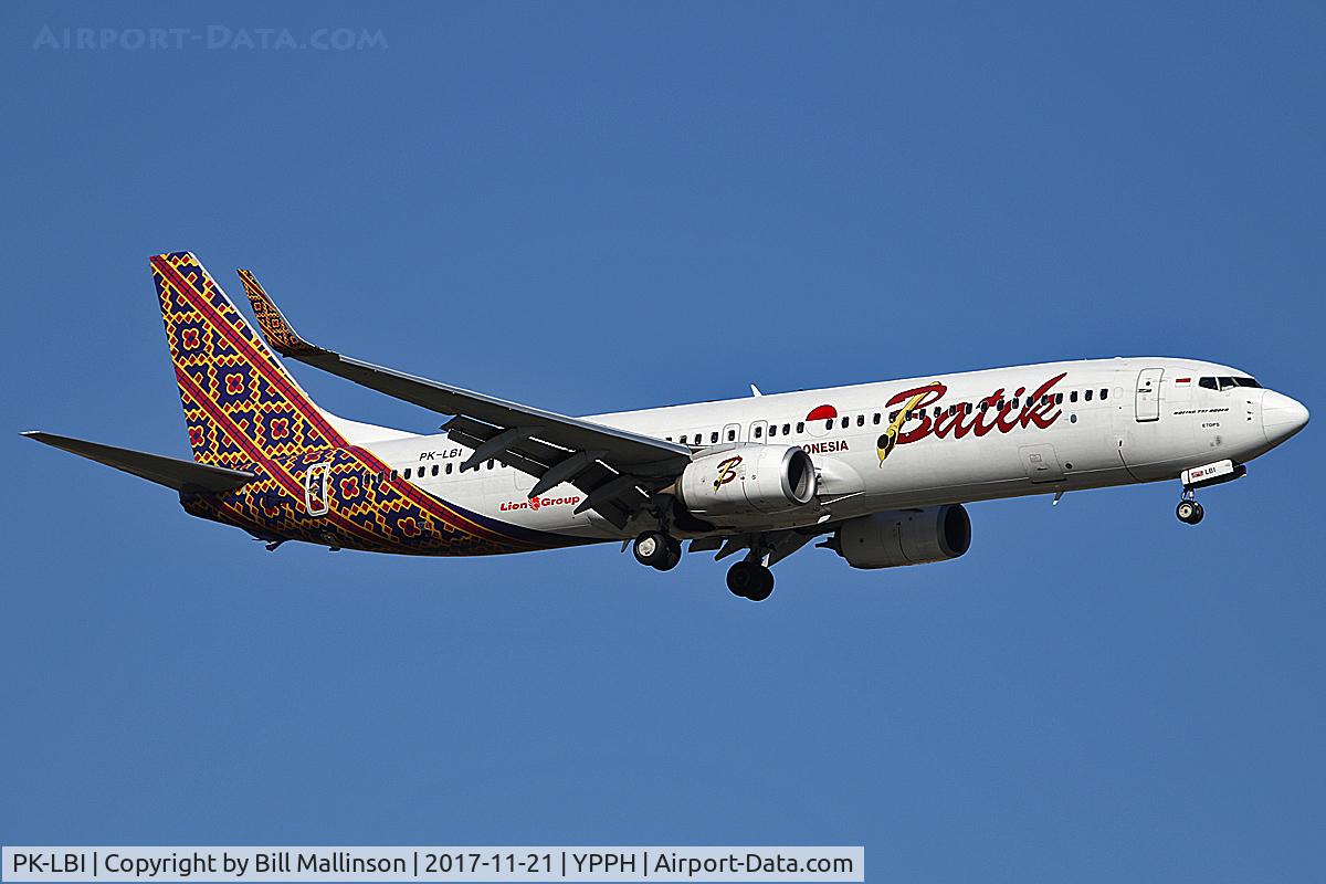 PK-LBI, 2013 Boeing 737-9GP/ER C/N 38743, FINALS TO 21