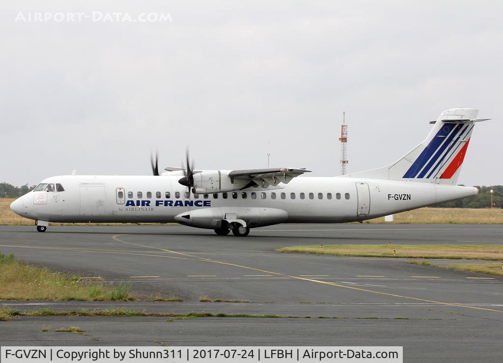 F-GVZN, 1998 ATR 72-212A C/N 563, Taxiing for departure...