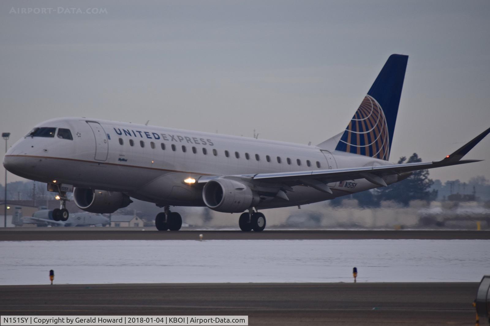 N151SY, 2015 Embraer 175LR (ERJ-170-200LR) C/N 17000503, Take off run on RWY 10L.