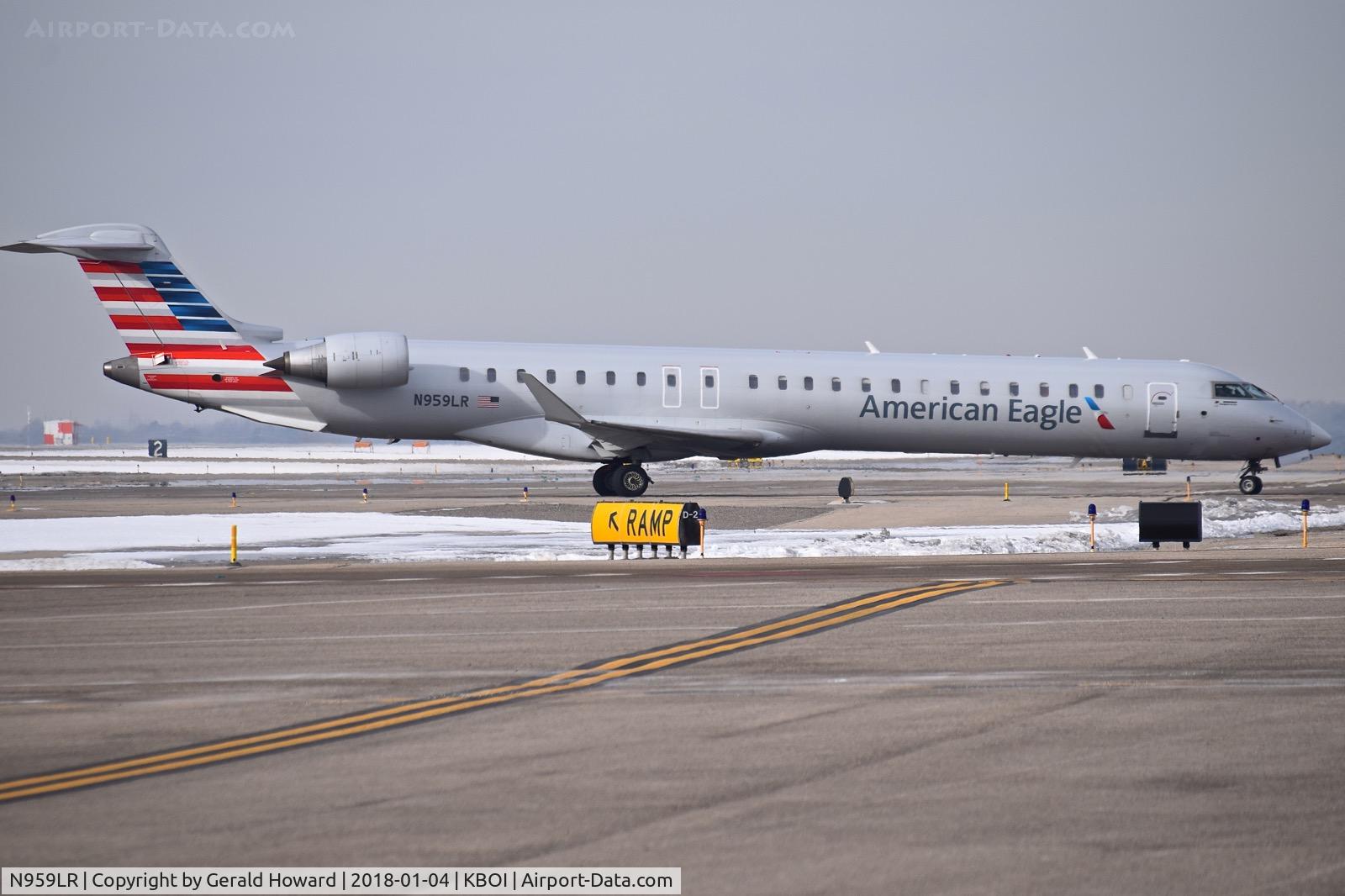 N959LR, 2015 Bombardier CRJ-900LR (CL-600-2D24) C/N 15379, Turning onto the ramp from Alpha.