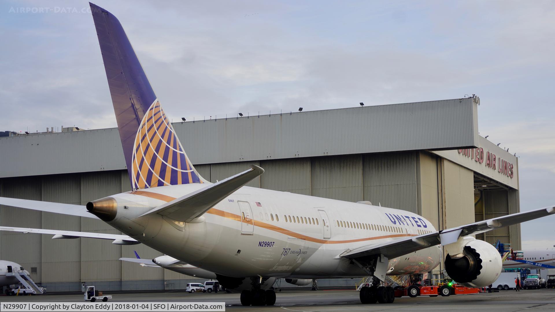N29907, 2013 Boeing 787-8 Dreamliner C/N 34830, SFO 2017.