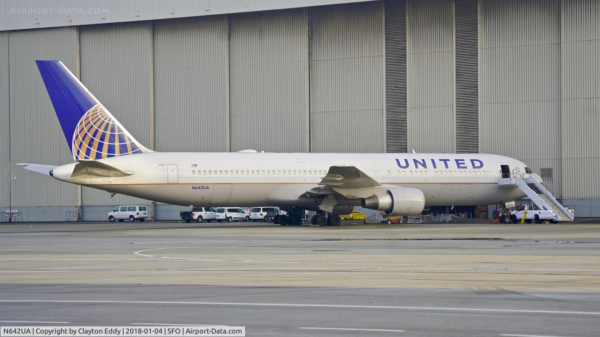 N642UA, 1991 Boeing 767-322 C/N 25092, SFO 2018.