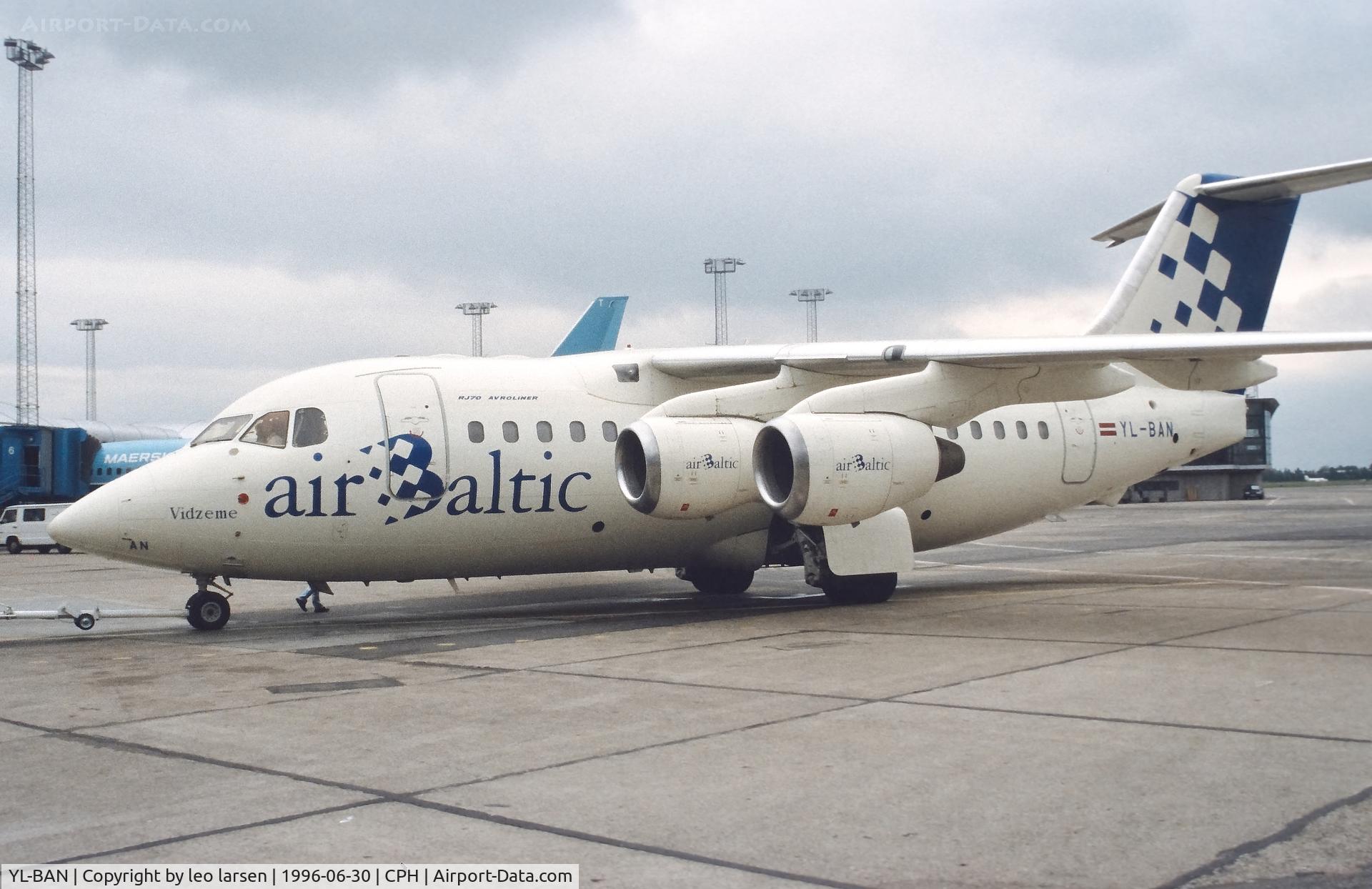 YL-BAN, 1993 British Aerospace Avro 146-RJ70 C/N E1225, Copenhagen 30.6.1996