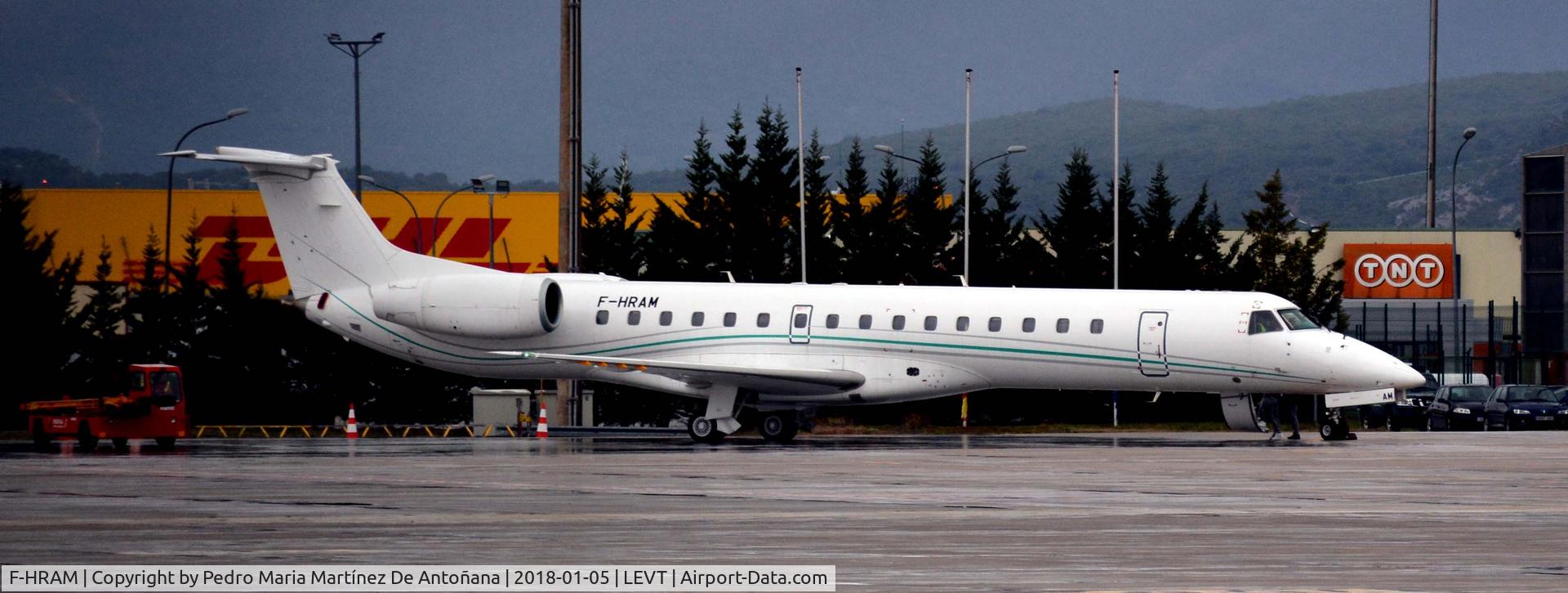 F-HRAM, 2000 Embraer EMB-145LU (ERJ-145LU) C/N 145258, Foronda - Vitoria-Gasteiz - España