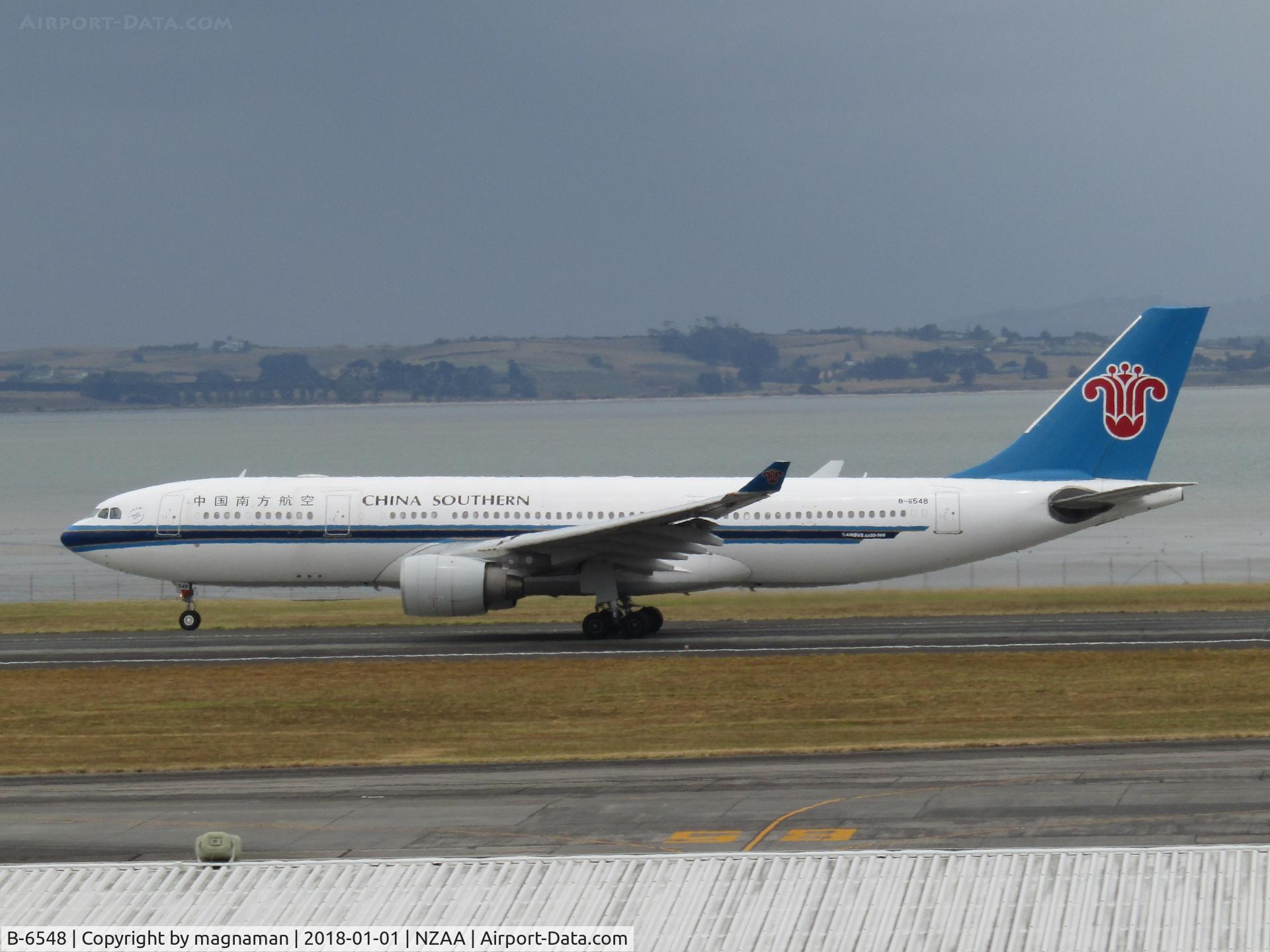 B-6548, 2012 Airbus A330-223 C/N 1335, Rolling to take off